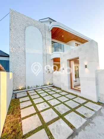 Hunian Asri 3 KT di Munggu, Badung - Luas Tanah 195m² Hunian Asri 3 KT di Munggu, Badung - Luas Tanah 195m²