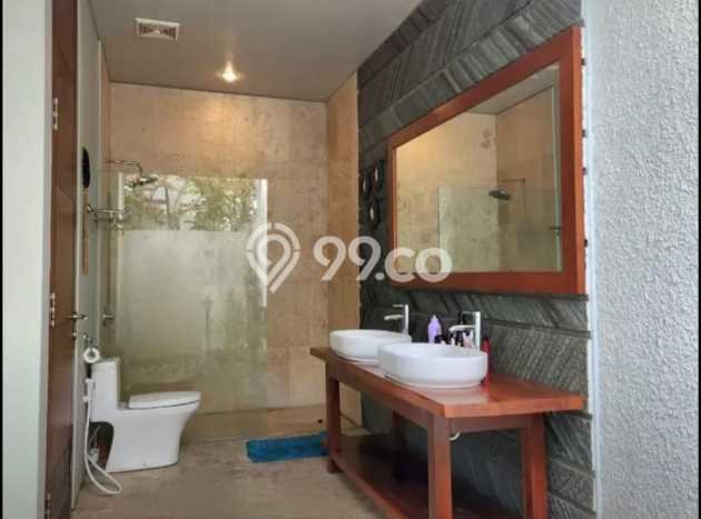 Rumah Mewah LB 409m2 Siap Pakai Desain Elegan di Jimbaran, Badung Rumah Mewah LB 409m2 Siap Pakai Desain Elegan di Jimbaran, Badung