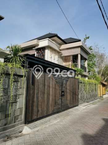 Rumah Disewakan Badung LT 380m2 LB 300m2 Area Nusa Dua Rumah Disewakan Badung LT 380m2 LB 300m2 Area Nusa Dua