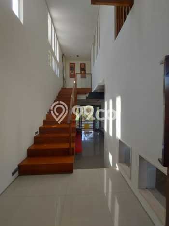 Vila Kawasan Mumbul, Luas 218m², Dekat ke Fasilitas Umum Vila Kawasan Mumbul, Luas 218m², Dekat ke Fasilitas Umum