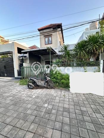 Rumah Luas Asri 3 KT Siap Huni di Jimbaran Badung Rumah Luas Asri 3 KT Siap Huni di Jimbaran Badung