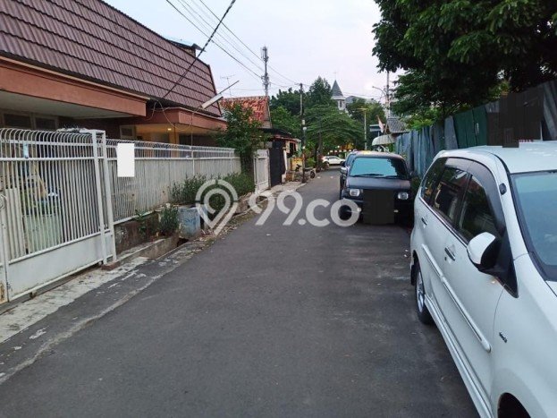 Kos-kosan Dijual di Grogol Petamburan, Jakarta Barat, 17 KT, 6 KM, Bangunan 535m2 Kos-kosan Dijual di Grogol Petamburan, Jakarta Barat, 17 KT, 6 KM, Bangunan 535m2