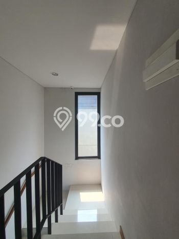Dijual Rumah Luas Elegan Dengan View Eksklusif di BSD, Tangerang Dijual Rumah Luas Elegan Dengan View Eksklusif di BSD, Tangerang