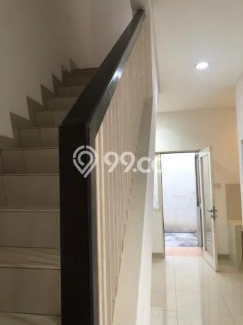 Dijual Rumah Eksklusif 2 KT di BSD City, Tangerang Dijual Rumah Eksklusif 2 KT di BSD City, Tangerang