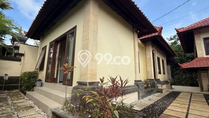Peluang Investasi! Vila Kawasan , Dimensi 300m2m², Area Strategis dengan potensi meningkat Peluang Investasi! Vila Kawasan , Dimensi 300m2m², Area Strategis dengan potensi meningkat