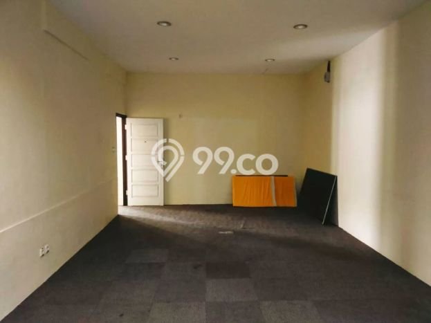 Lokasi strategis! Rumah siap pakai dikontrakkan di Bukit Kecil LB 600m2 Lokasi strategis! Rumah siap pakai dikontrakkan di Bukit Kecil LB 600m2