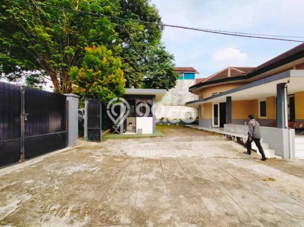 Lokasi strategis! Rumah siap pakai dikontrakkan di Bukit Kecil LB 600m2 Lokasi strategis! Rumah siap pakai dikontrakkan di Bukit Kecil LB 600m2