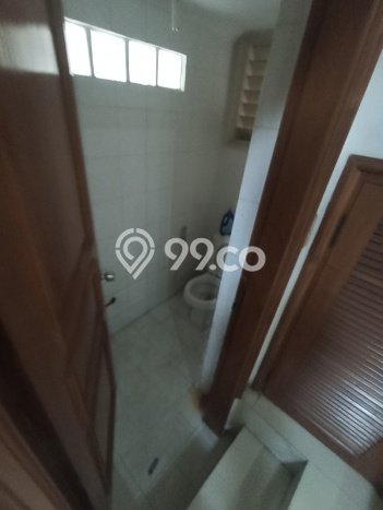 Ready to Use! Premium House LT 240m2 Desain Modern di Pondok Indah Ready to Use! Premium House LT 240m2 Desain Modern di Pondok Indah