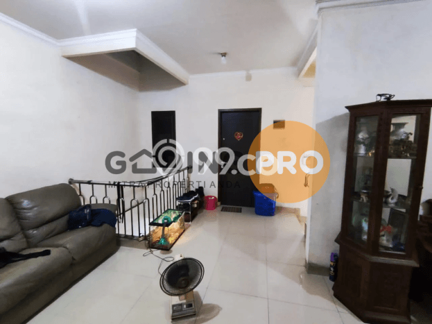 Rumah Luas Asri 4 KT Siap Huni di Taman Cosmos Jakarta Barat Rumah Luas Asri 4 KT Siap Huni di Taman Cosmos Jakarta Barat