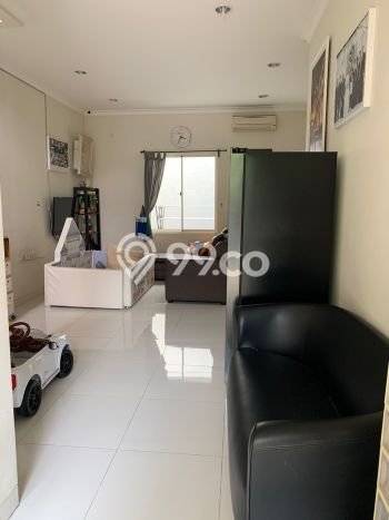 Rumah Luas Asri 4 KT Siap Pakai di Gading Serpong Tangerang Rumah Luas Asri 4 KT Siap Pakai di Gading Serpong Tangerang