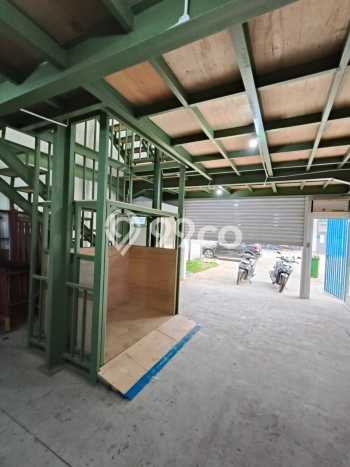 Lokasi Strategis! Dijual Gudang Bisnis di Neglasari, Tangerang Kondisi Bagus Lokasi Strategis! Dijual Gudang Bisnis di Neglasari, Tangerang Kondisi Bagus