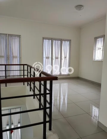 Sewa Rumah Murah di Gading Serpong Tangerang dengan 3 KT Sewa Rumah Murah di Gading Serpong Tangerang dengan 3 KT