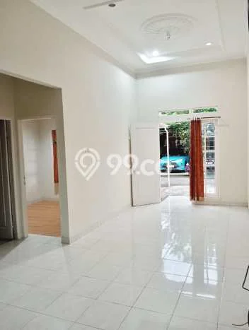 Lokasi strategis! Rumah siap pakai dikontrakkan di Jagakarsa LB 90m2 Lokasi strategis! Rumah siap pakai dikontrakkan di Jagakarsa LB 90m2