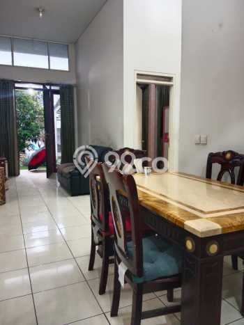 Disewakan! Rumah 3 Kamar Tidur &
1 Kamar Mandi di Kota Baru Parahyangan, Bandung Disewakan! Rumah 3 Kamar Tidur &
1 Kamar Mandi di Kota Baru Parahyangan, Bandung