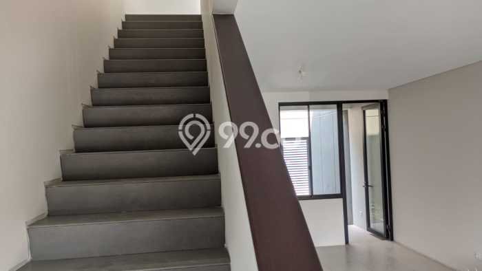 Ruko untuk Disewa di Pusat Bandung Luas Bangunan 139m2 Ruko untuk Disewa di Pusat Bandung Luas Bangunan 139m2