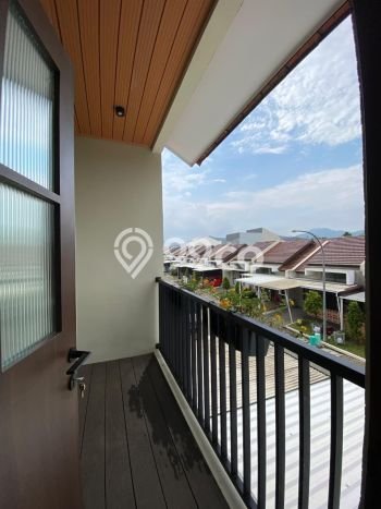 For Sale! Luxury House LT 90m2 Desain Elegan di Kota Baru Parahyangan For Sale! Luxury House LT 90m2 Desain Elegan di Kota Baru Parahyangan