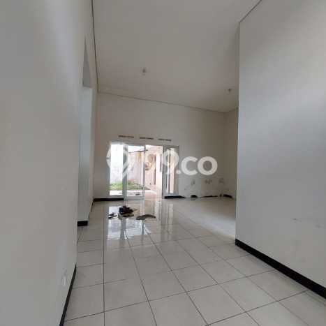 Rumah Strategis di Kota Baru Parahyangan, 1 KM, Lingkungan Nyaman, LT 162m² Bangunan 97m² Rumah Strategis di Kota Baru Parahyangan, 1 KM, Lingkungan Nyaman, LT 162m² Bangunan 97m²