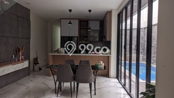 Rumah Luxury Modern Tanpa Renovasi di Soekarno Hatta Bandung Rumah Luxury Modern Tanpa Renovasi di Soekarno Hatta Bandung