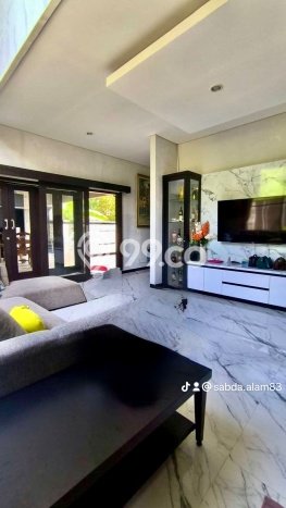 FOR SALE! Vila Kawasan , Area 1000m2m², Lokasi Premium FOR SALE! Vila Kawasan , Area 1000m2m², Lokasi Premium