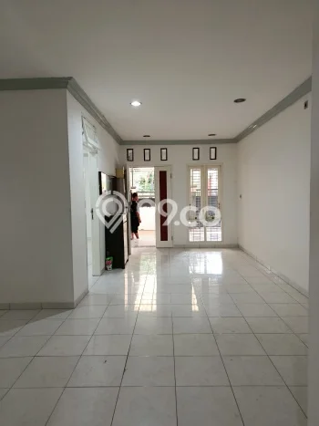Rumah sewa siap huni 2 KT di Pulomas, Jakarta Timur Rumah sewa siap huni 2 KT di Pulomas, Jakarta Timur