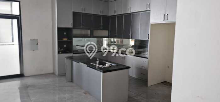 Dijual Rumah Premium dengan Fasilitas Sekitar Komplit di Cakung, Jakarta Timur Dijual Rumah Premium dengan Fasilitas Sekitar Komplit di Cakung, Jakarta Timur