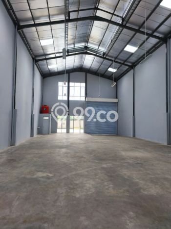 Gudang Strategis Kawasan Cakung, Luas 288m2m², Lokasi Bisnis, Berkembang Gudang Strategis Kawasan Cakung, Luas 288m2m², Lokasi Bisnis, Berkembang