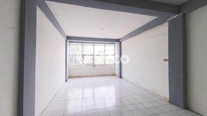 Ruko Bagus Dijual LB 202m2 Lokasi Strategis Jakarta Timur Area Cocok untuk Bisnis Ruko Bagus Dijual LB 202m2 Lokasi Strategis Jakarta Timur Area Cocok untuk Bisnis