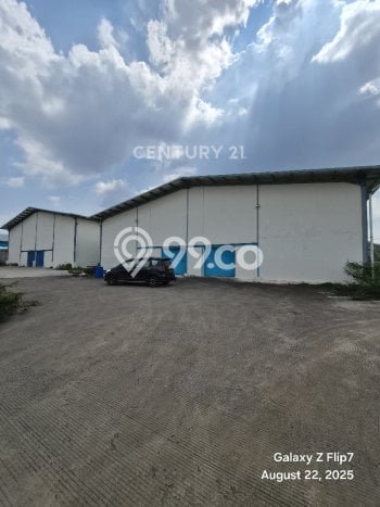 Unit Gudang Paling Strategis di Jatiluhur Purwakarta dengan LB 2208m2 Unit Gudang Paling Strategis di Jatiluhur Purwakarta dengan LB 2208m2