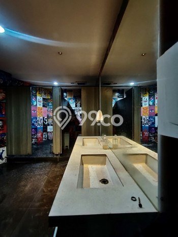 Kantor Dijual di Prime Area Jakarta Selatan Luas 1800m2 Kantor Dijual di Prime Area Jakarta Selatan Luas 1800m2