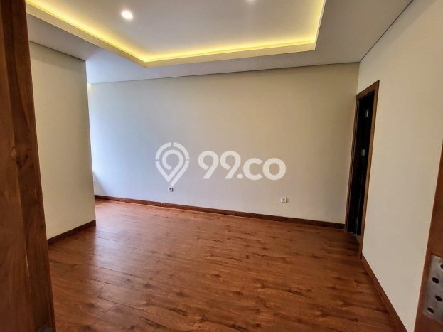 For Sale! Luxury House LT 200m2 Desain Modern di Legenda Wisata For Sale! Luxury House LT 200m2 Desain Modern di Legenda Wisata