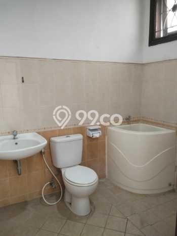 Rumah Eksklusif lokasi , Surabaya, LT 240m2m² Bangunan 163m2m² Rumah Eksklusif lokasi , Surabaya, LT 240m2m² Bangunan 163m2m²