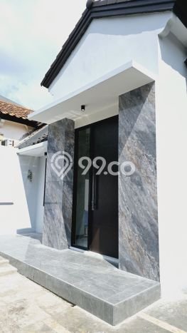 Dijual Rumah Minimalis Bagus Punya 2 KT di Citraland Surabaya SHM Dijual Rumah Minimalis Bagus Punya 2 KT di Citraland Surabaya SHM