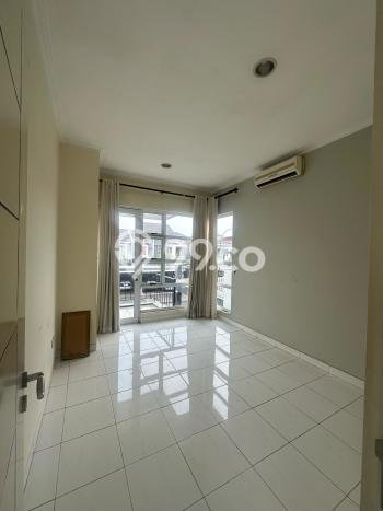 Jual Rumah Mewah Elegan Dengan View Eksklusif di Kota Wisata, Bogor Jual Rumah Mewah Elegan Dengan View Eksklusif di Kota Wisata, Bogor