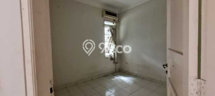 Rumah Modern 3 KT LT 144m2 di Kota Wisata Rumah Modern 3 KT LT 144m2 di Kota Wisata
