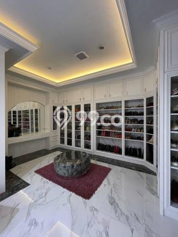 Ready to Use! Luxury House LT 589m2 Desain Modern di Citra Grand Ready to Use! Luxury House LT 589m2 Desain Modern di Citra Grand