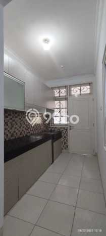 Rumah Modern 3 KT di Legenda Wisata Bogor Semi Furnished Rumah Modern 3 KT di Legenda Wisata Bogor Semi Furnished