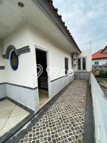Rumah Modern 4 KT di Kota Wisata Bogor Rumah Modern 4 KT di Kota Wisata Bogor
