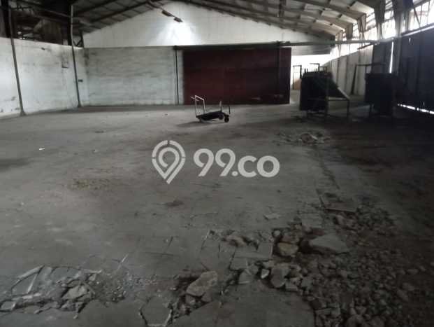 Gudang Area Komersial Kawasan Andir, Luas 2000m², For Rent, Siap Digunakan Gudang Area Komersial Kawasan Andir, Luas 2000m², For Rent, Siap Digunakan