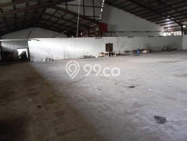 Gudang Area Komersial Kawasan Andir, Luas 2000m², For Rent, Siap Digunakan Gudang Area Komersial Kawasan Andir, Luas 2000m², For Rent, Siap Digunakan