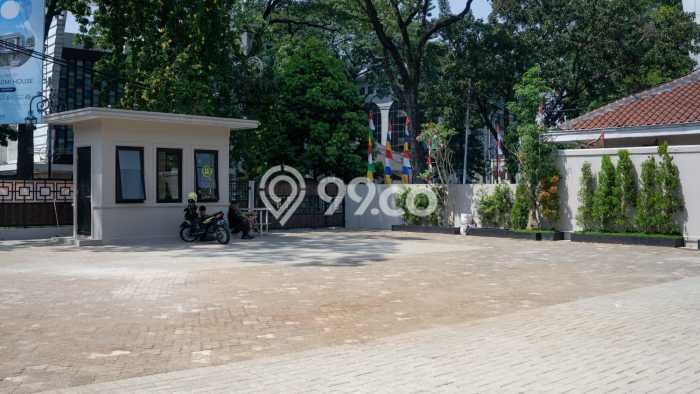 Komersial Disewakan di Kawasan Ramai Coblong, Bandung Komersial Disewakan di Kawasan Ramai Coblong, Bandung