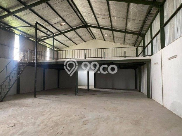 LOKASI BISNIS! Gudang For Rent di Gede Bage, Luas 180m², Jalan Utama, Siap Usaha LOKASI BISNIS! Gudang For Rent di Gede Bage, Luas 180m², Jalan Utama, Siap Usaha