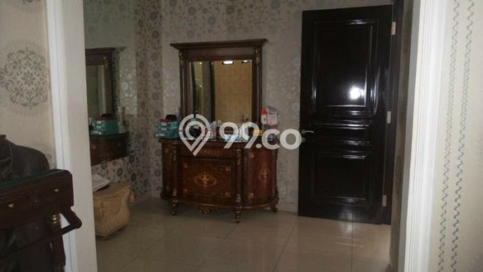 Rumah Luxury Modern Tanpa Renovasi di Diponegoro Bandung Rumah Luxury Modern Tanpa Renovasi di Diponegoro Bandung