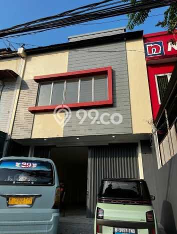 Unit Ruko Dijual di Jakarta Timur LT 140m2 & LB 250m2 Unit Ruko Dijual di Jakarta Timur LT 140m2 & LB 250m2