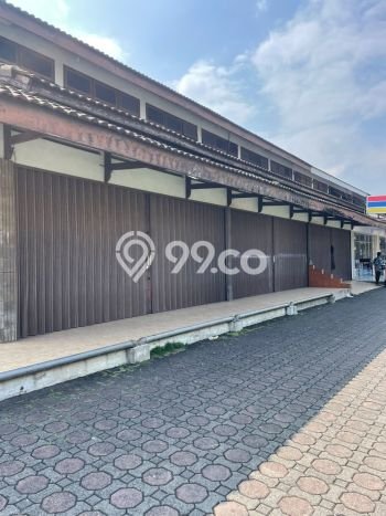 Rumah Asri dengan 4 Kamar Tidur di Kawasan Arcamanik, Bandung Rumah Asri dengan 4 Kamar Tidur di Kawasan Arcamanik, Bandung