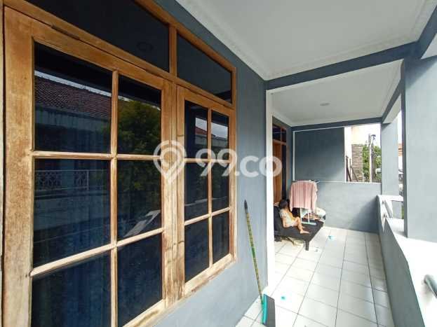Hunian Strategis 3 KT LB 100m2 Kondisi Bagus di Gede Bage Hunian Strategis 3 KT LB 100m2 Kondisi Bagus di Gede Bage