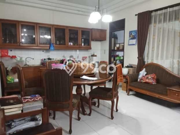 Jual Rumah Mewah Elegan Dengan View Eksklusif di Sarijadi, Bandung Jual Rumah Mewah Elegan Dengan View Eksklusif di Sarijadi, Bandung