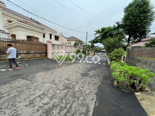 Hunian Mewah Dijual LT 1125m2 di Cinere, Depok Hunian Mewah Dijual LT 1125m2 di Cinere, Depok