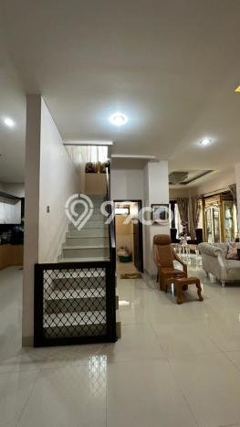 Rumah Elit Modern Tanpa Renovasi di Condet Jakarta Timur Rumah Elit Modern Tanpa Renovasi di Condet Jakarta Timur