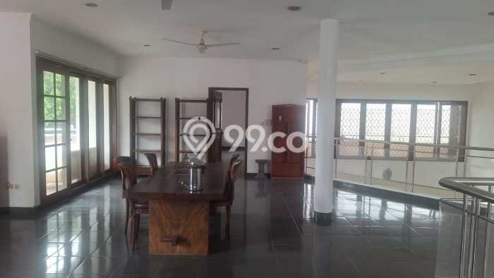 Jarang Ada! Rumah Sewa 6 Kamar Bagus Siap Huni Kayu Putih Jarang Ada! Rumah Sewa 6 Kamar Bagus Siap Huni Kayu Putih