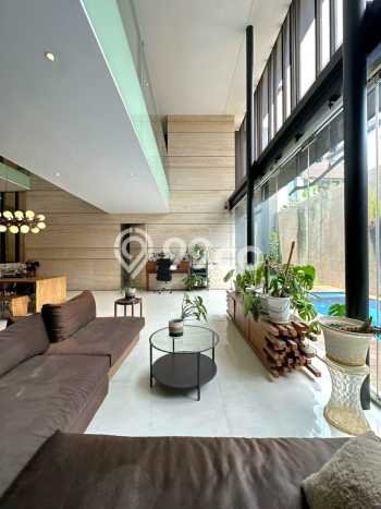 For Sale Rumah Mewah Exclusive di Kebayoran Baru, Jakarta Selatan For Sale Rumah Mewah Exclusive di Kebayoran Baru, Jakarta Selatan